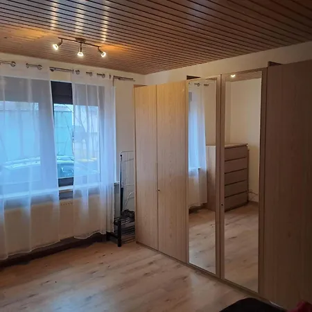 Zentrale 3-zimmer-ferienwohnung  Ilmenau