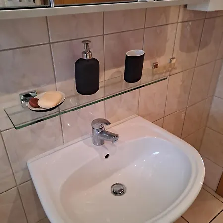Zentrale 3-zimmer-ferienwohnung * Ilmenau